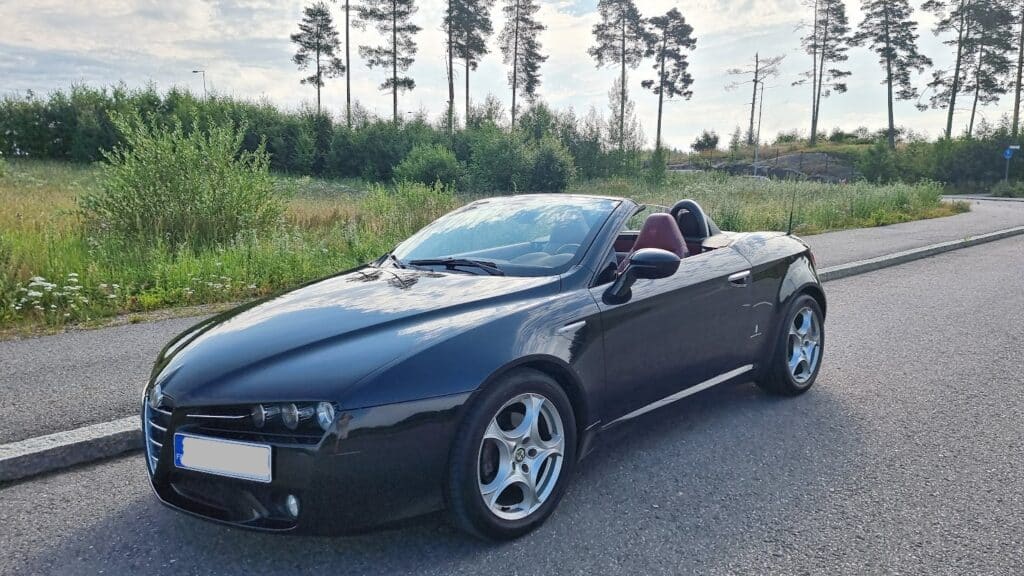 Ostetaan korjattavia autoja